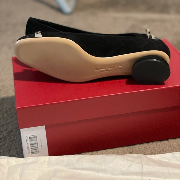 Salvatore Ferragamo moccasin flats BRAND NEW - Picture 2 of 4